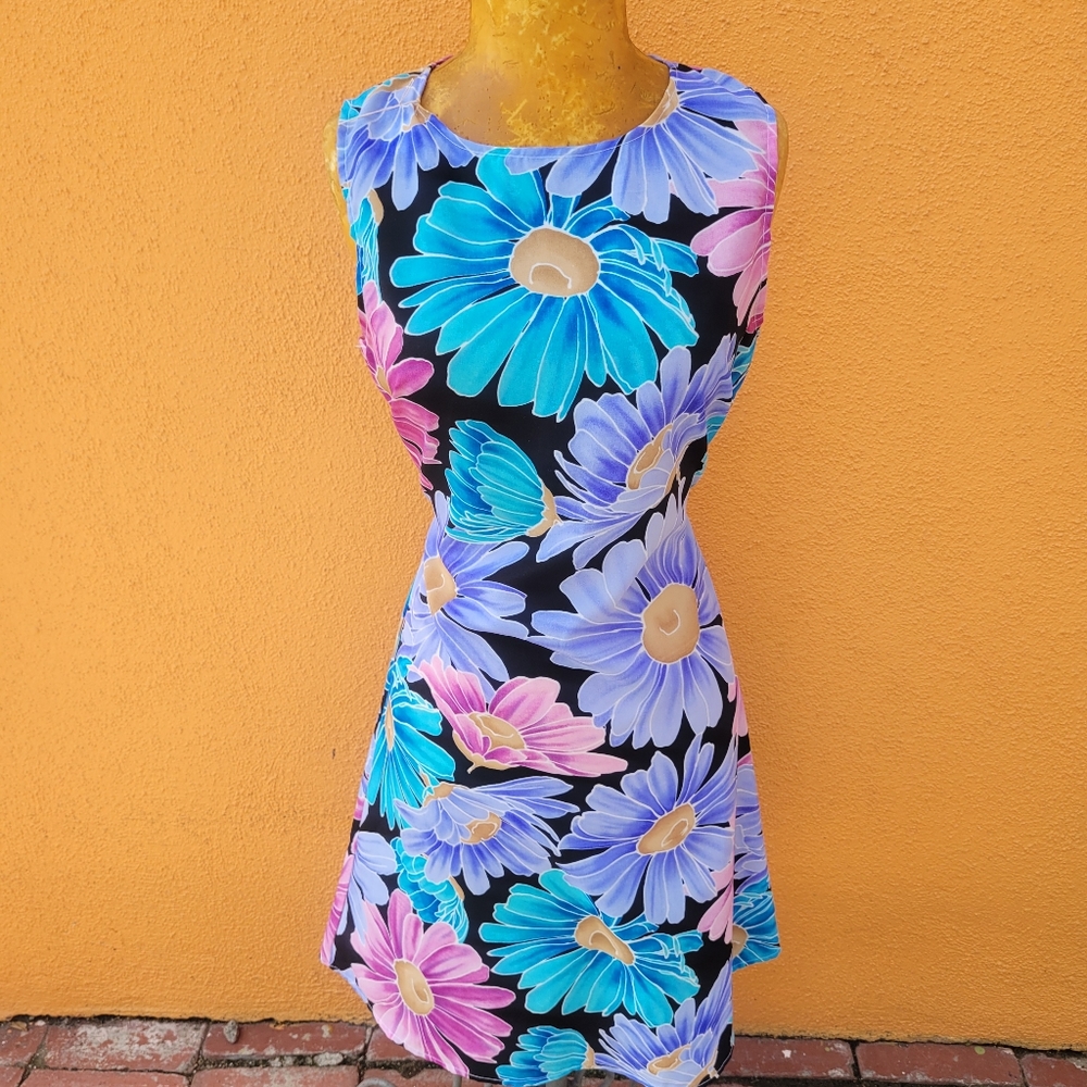Vintage daisy dress,  large